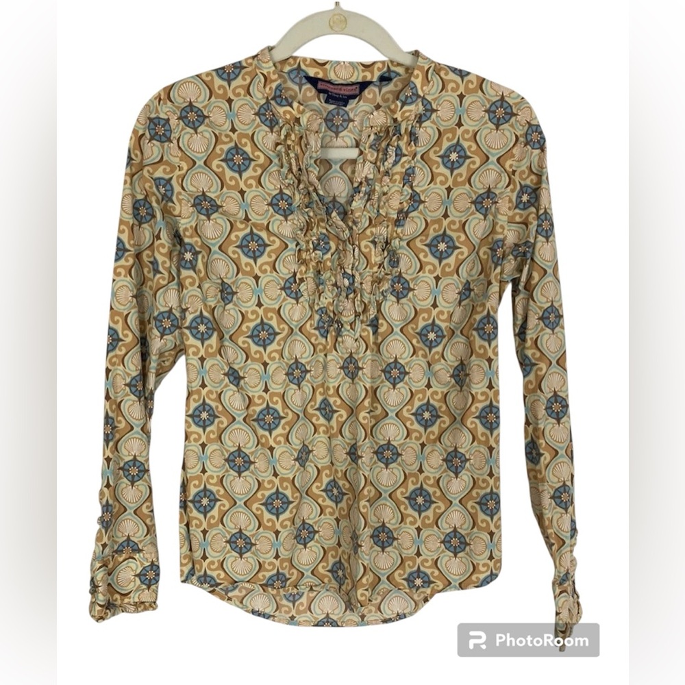 Vineyard Vines Seashell Medallion Print 1/2 Button Ruffled Pullover Top Size 6